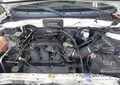 2003 Ford Escape Xlt from USA, damaged, VIN 1FMYU93103KA68531